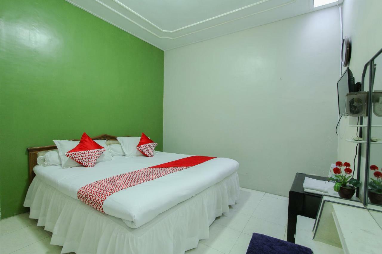 Oyo 1361 Singosari Family Residence บันยูวังงี ภายนอก รูปภาพ