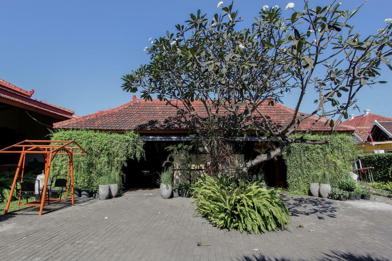 Oyo 1361 Singosari Family Residence บันยูวังงี ภายนอก รูปภาพ